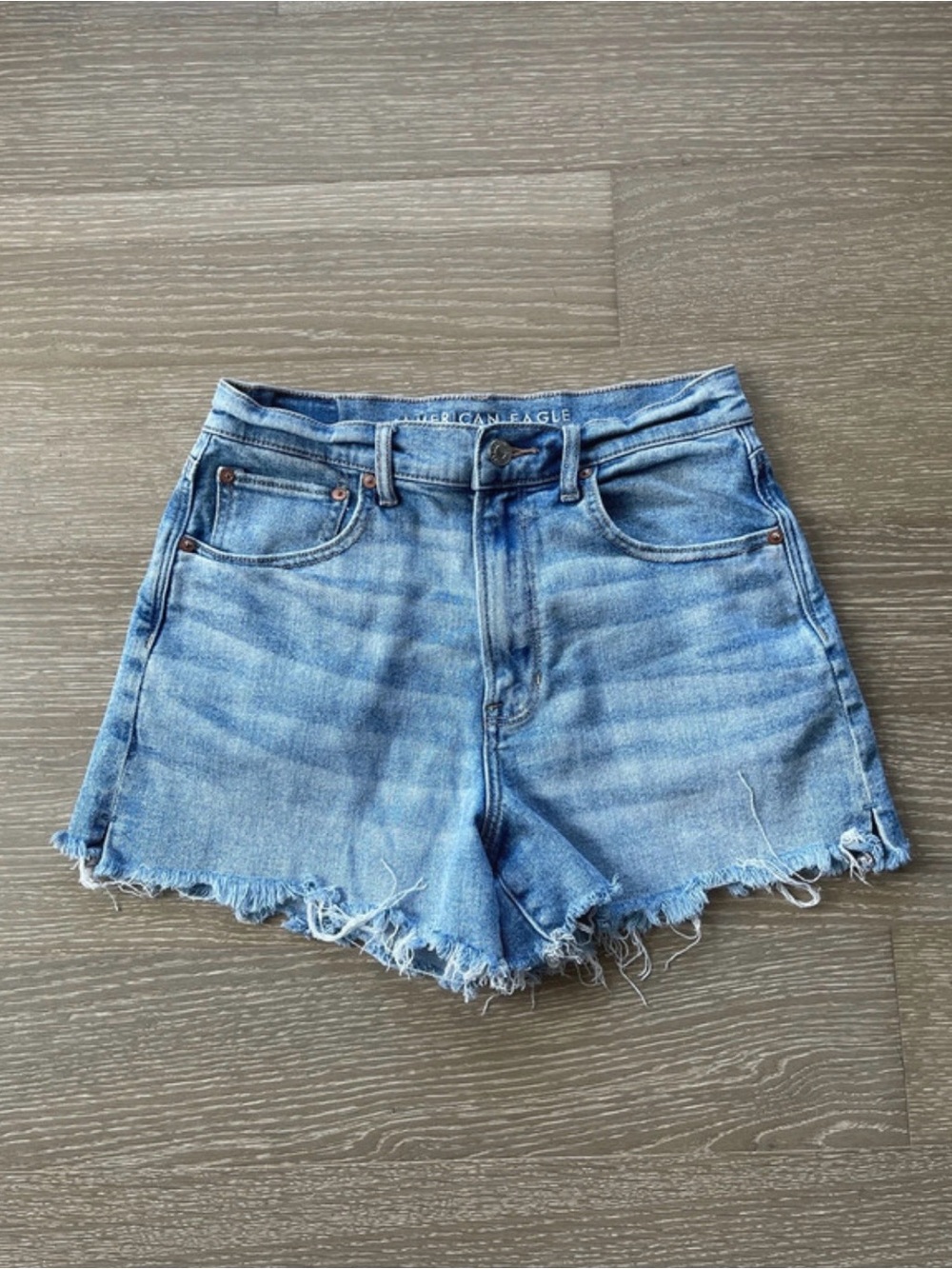 American Eagle Outfitters Light Wash Frayed Hem Denim Shorts